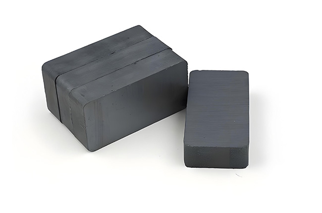 What materials are in ferrite permanent magnets?